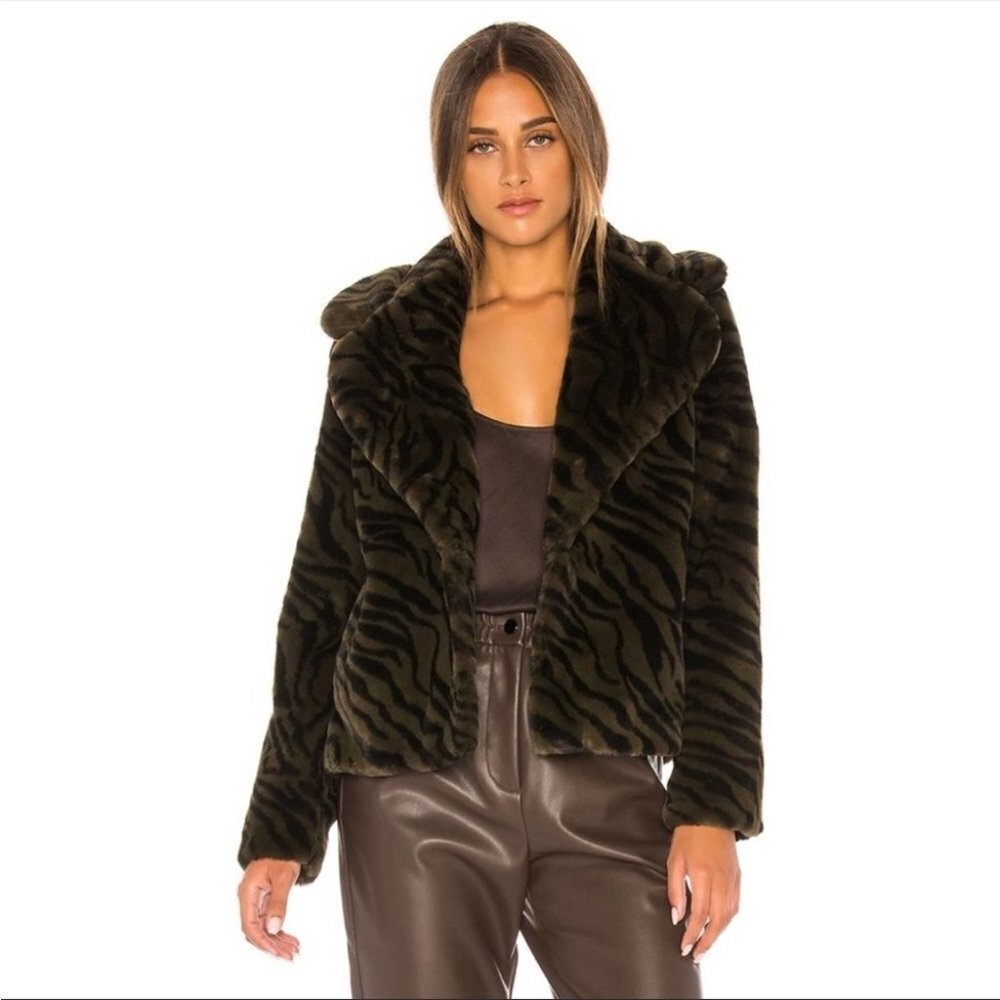 NEW Anthropologie Sanctuary Green Zebra Print Faux Fur Jacket Size Medium